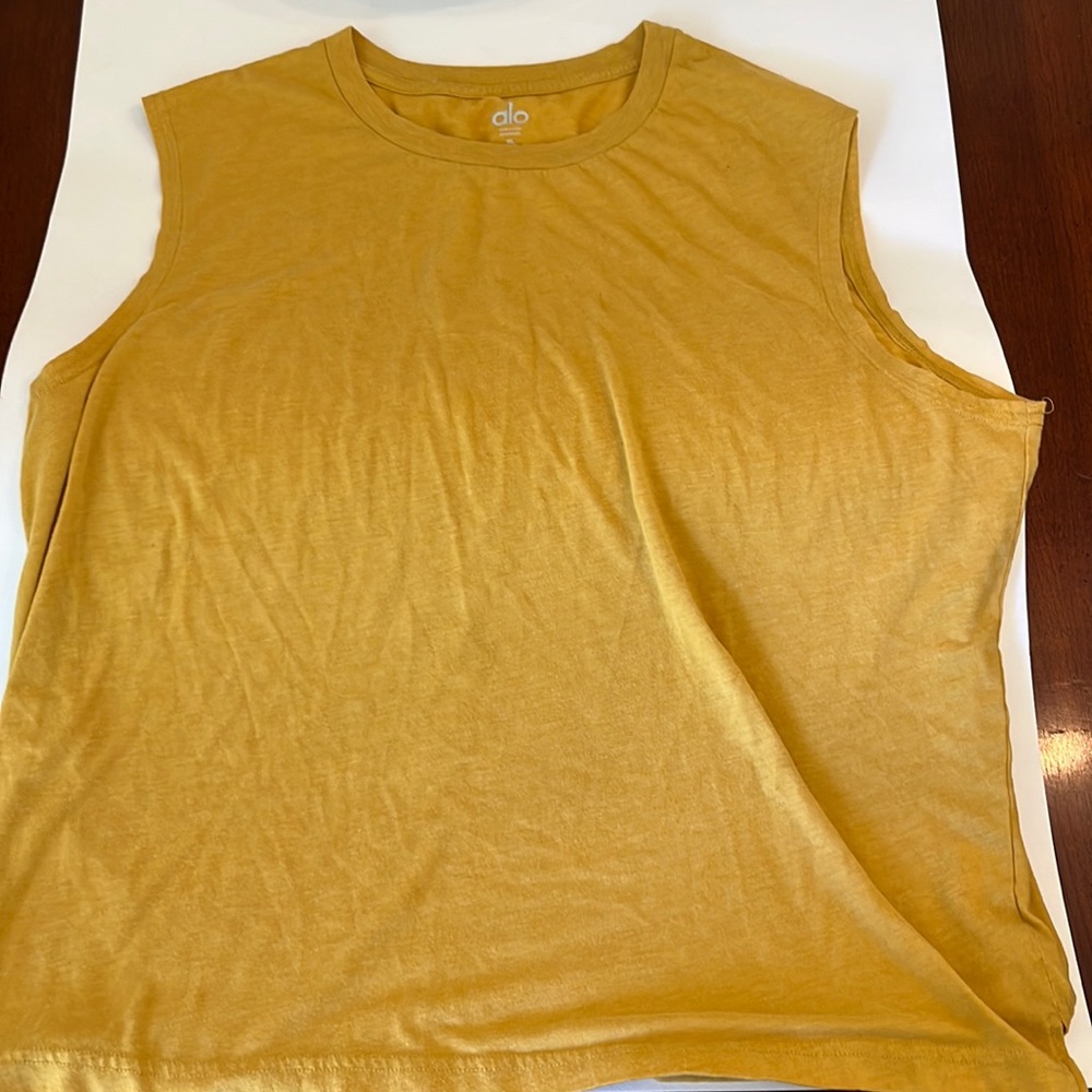 Alo tank top